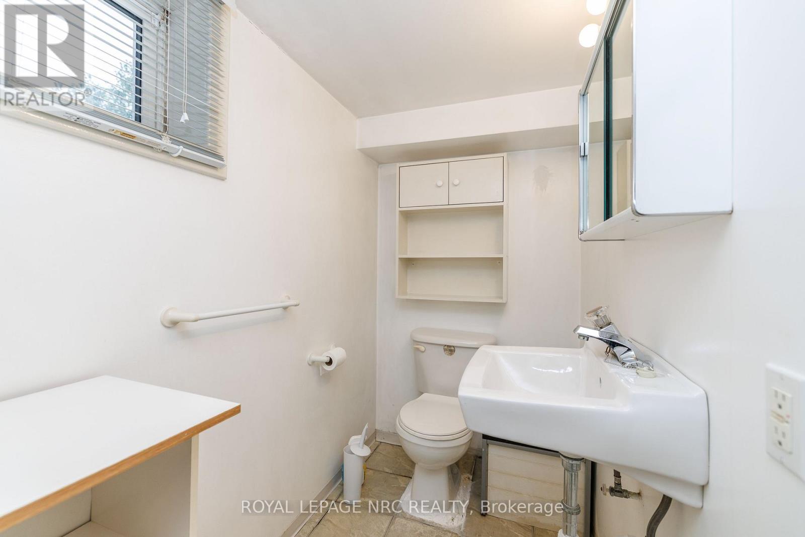 102 Townline Rd. West Road, St. Catharines (Burleigh Hill), Ontario  L2T 1P7 - Photo 36 - X13800540