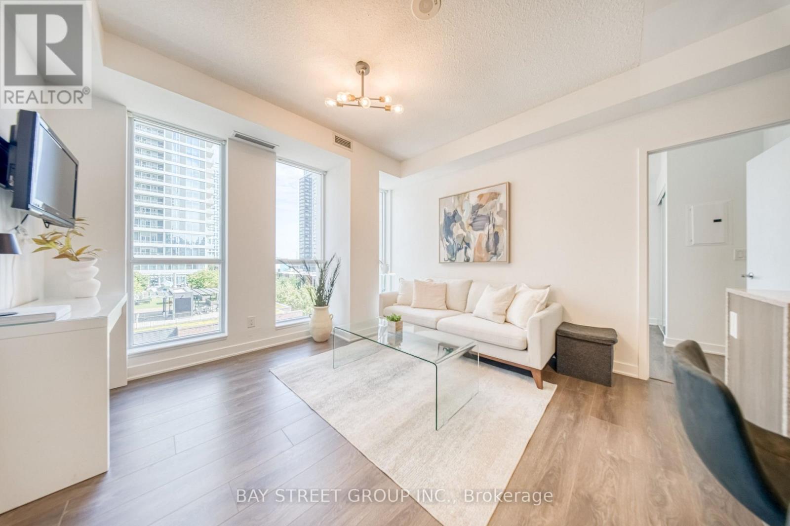 502 - 170 Sumach Street, Toronto (Regent Park), Ontario  M5A 0C3 - Photo 6 - C13800536