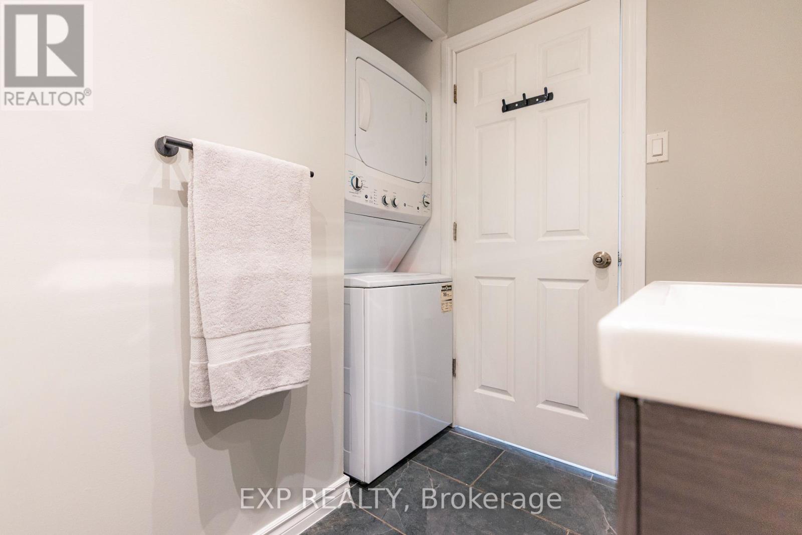 18 Nelson Avenue, Ajax (Central), Ontario  L1S 1Z7 - Photo 15 - E13800512