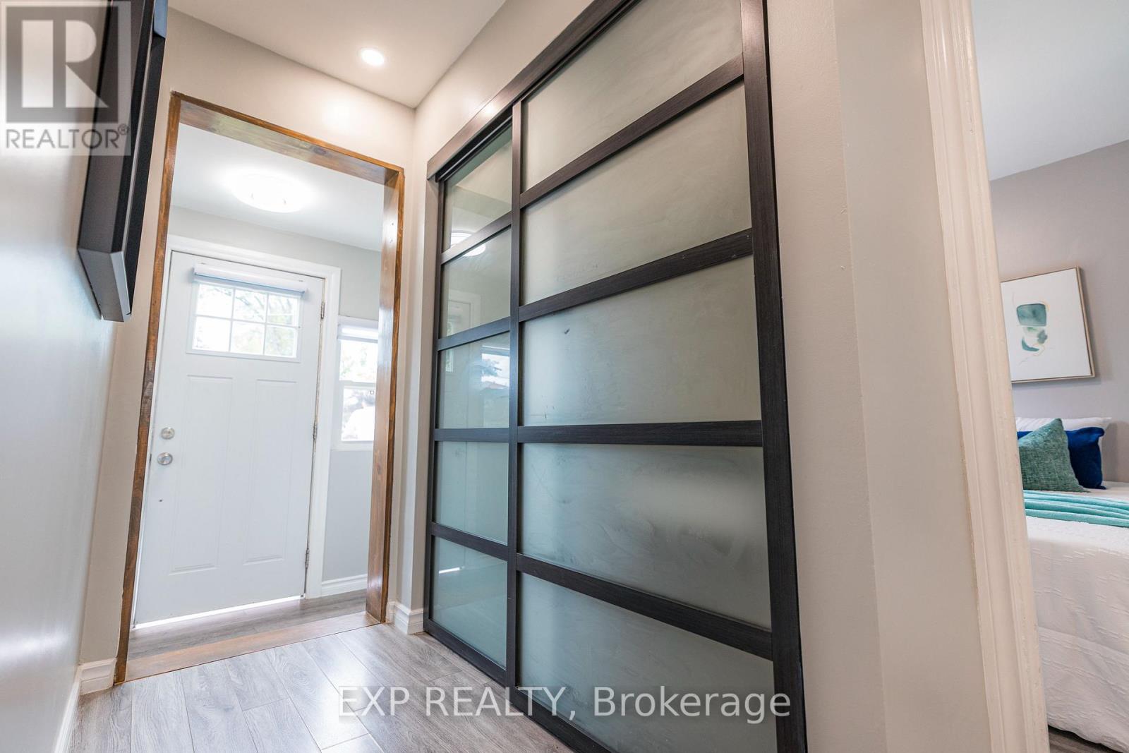 18 Nelson Avenue, Ajax (Central), Ontario  L1S 1Z7 - Photo 6 - E13800512