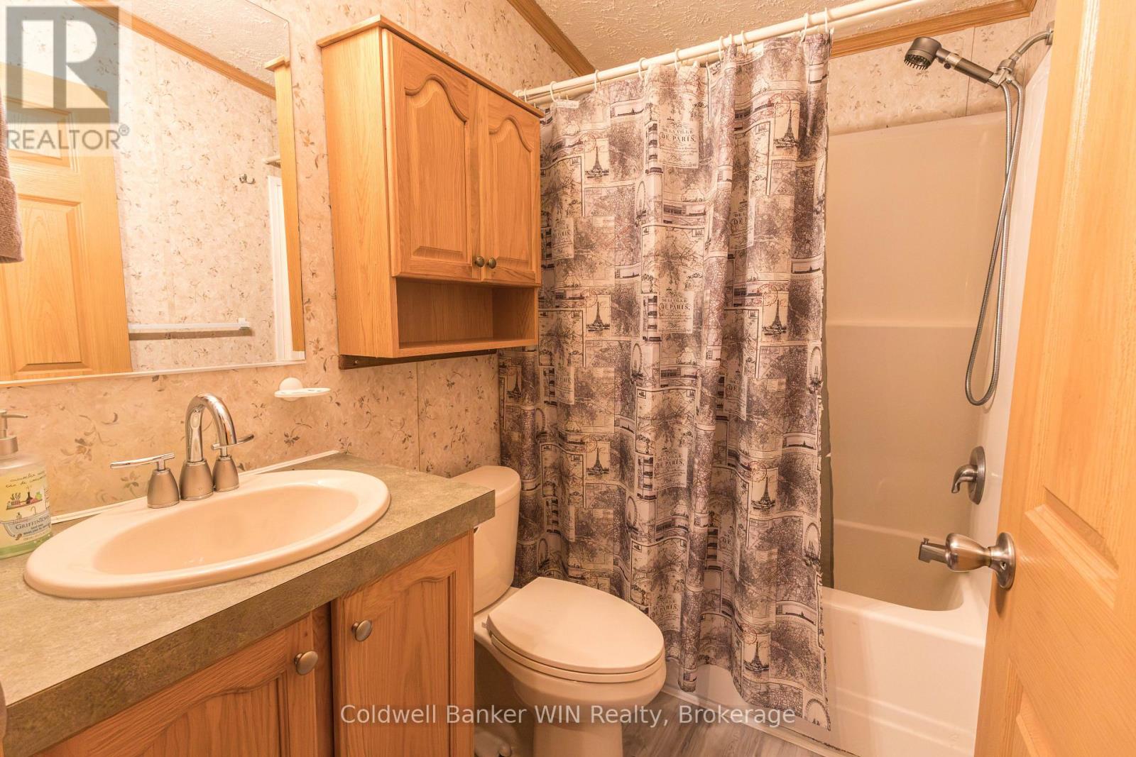 19 Grand Vista Drive, Wellington North, Ontario  N0G 2L0 - Photo 23 - X13800544