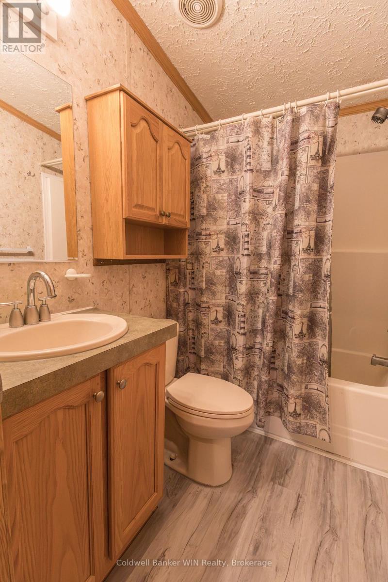 19 Grand Vista Drive, Wellington North, Ontario  N0G 2L0 - Photo 24 - X13800544