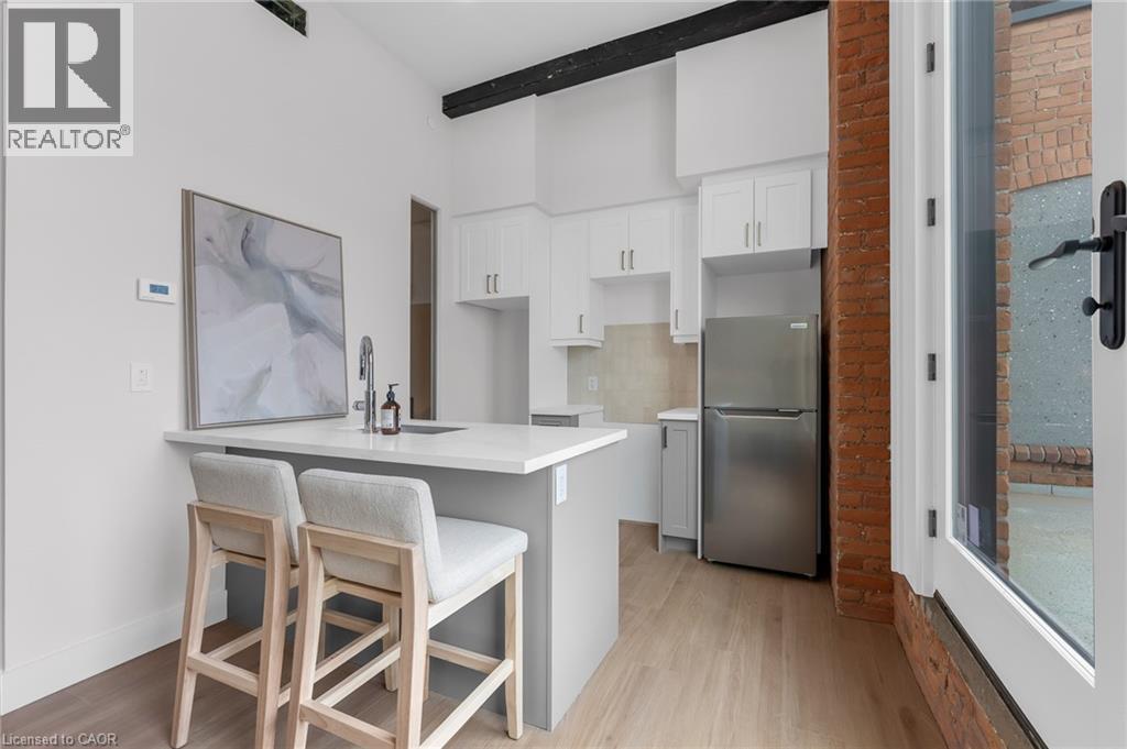 56 York Boulevard Unit# 211, Hamilton, Ontario L8R 2M9 - Photo 3 - 40859279