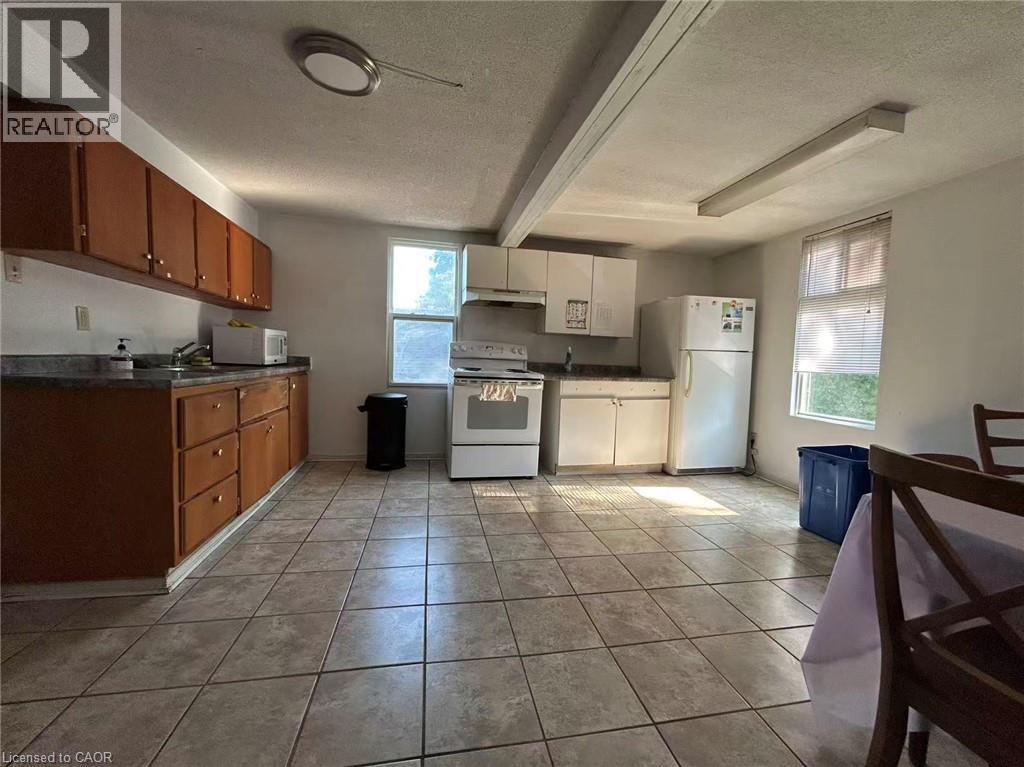 235 Broadway Avenue, Hamilton, Ontario  L8S 2W5 - Photo 7 - 40864598