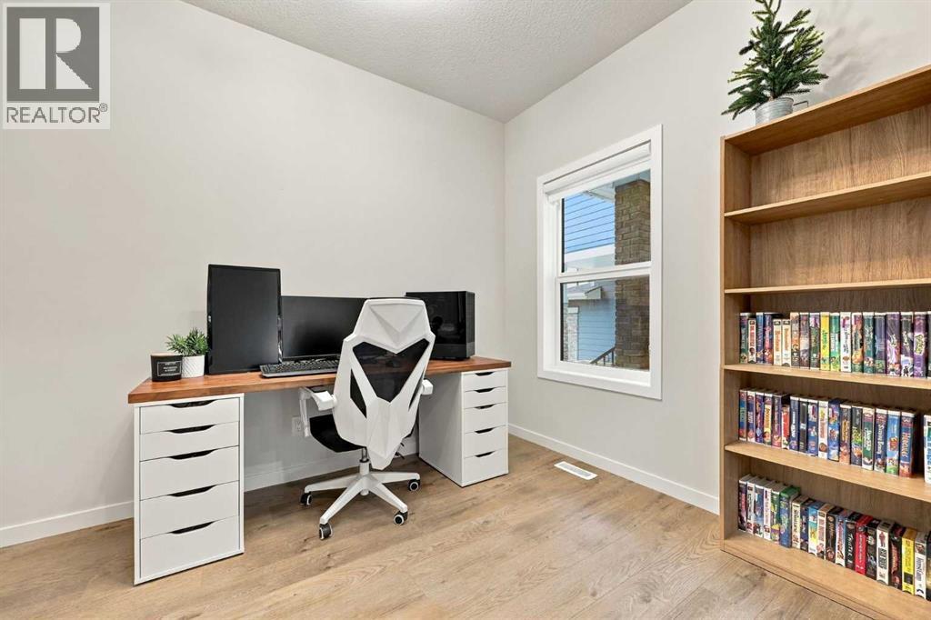 186 Cranbrook Park SE, Calgary, Alberta  T3M 3C2 - Photo 3 - A2345622