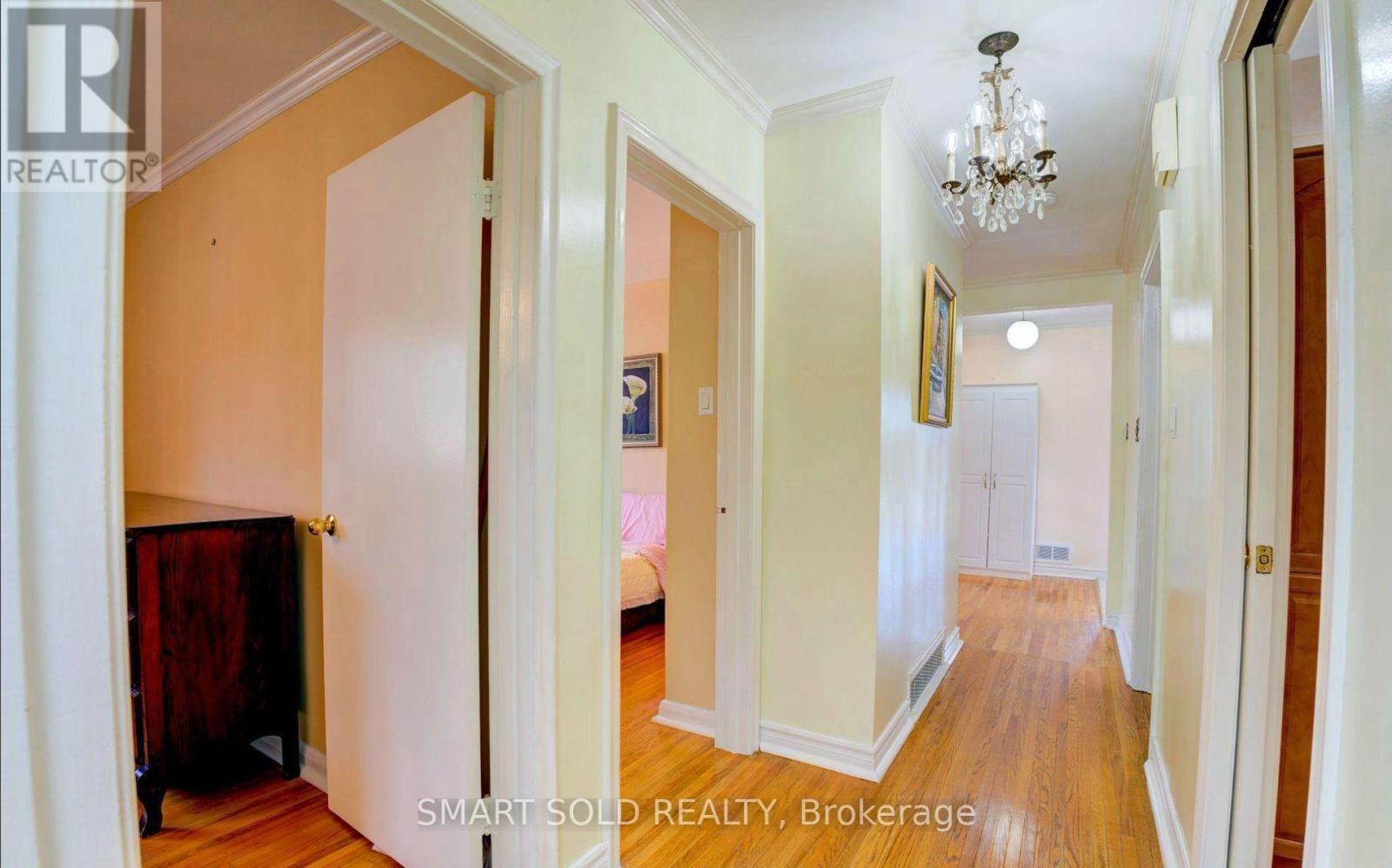 24 Ivanhoe Court, Toronto, Ontario  M1R 3G9 - Photo 13 - E13800552