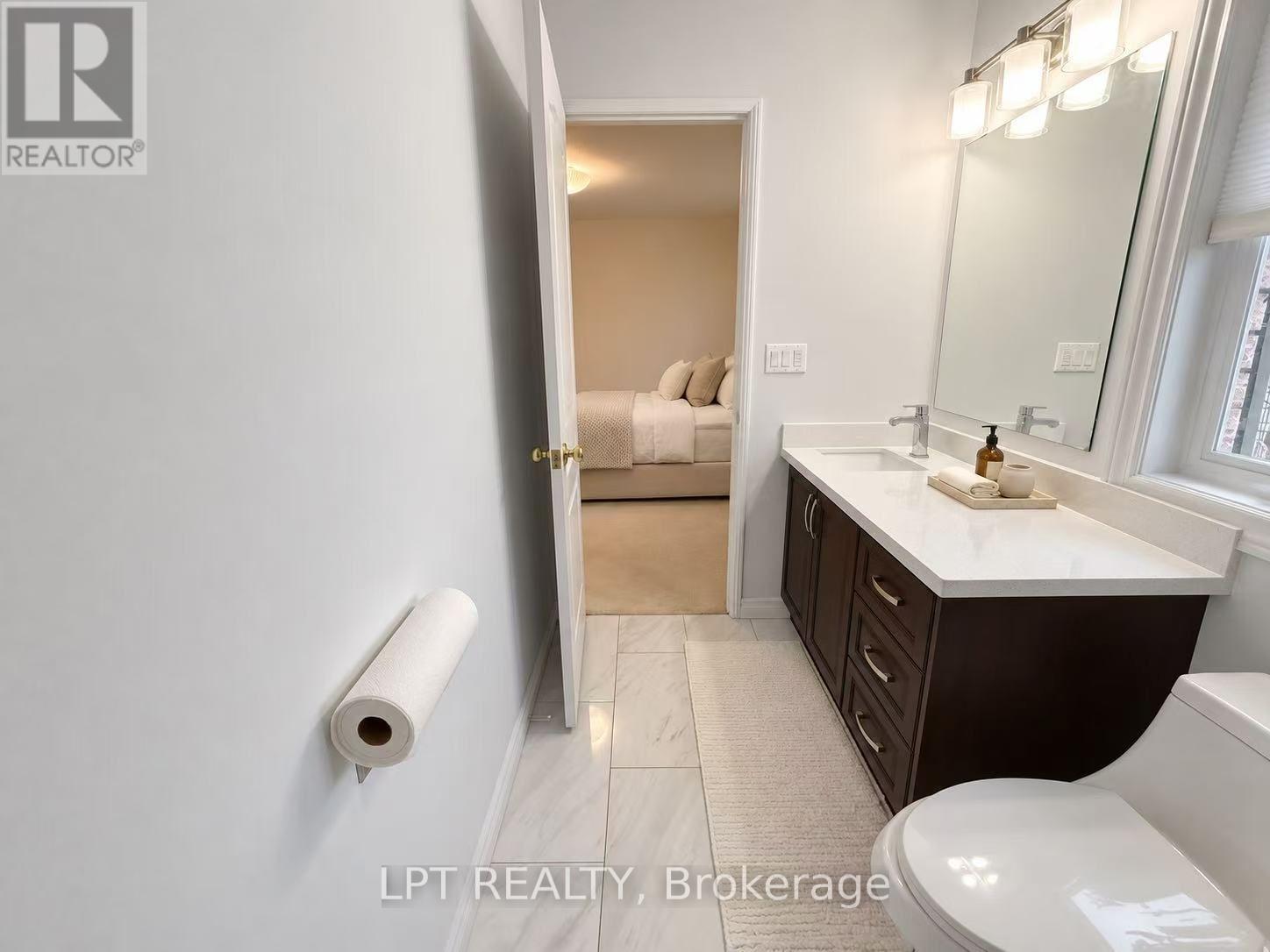 1 Saxony Drive, Markham, Ontario  L6C 2B2 - Photo 24 - N13800570