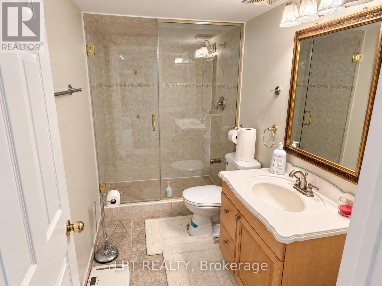 1 Saxony Drive, Markham, Ontario  L6C 2B2 - Photo 33 - N13800570