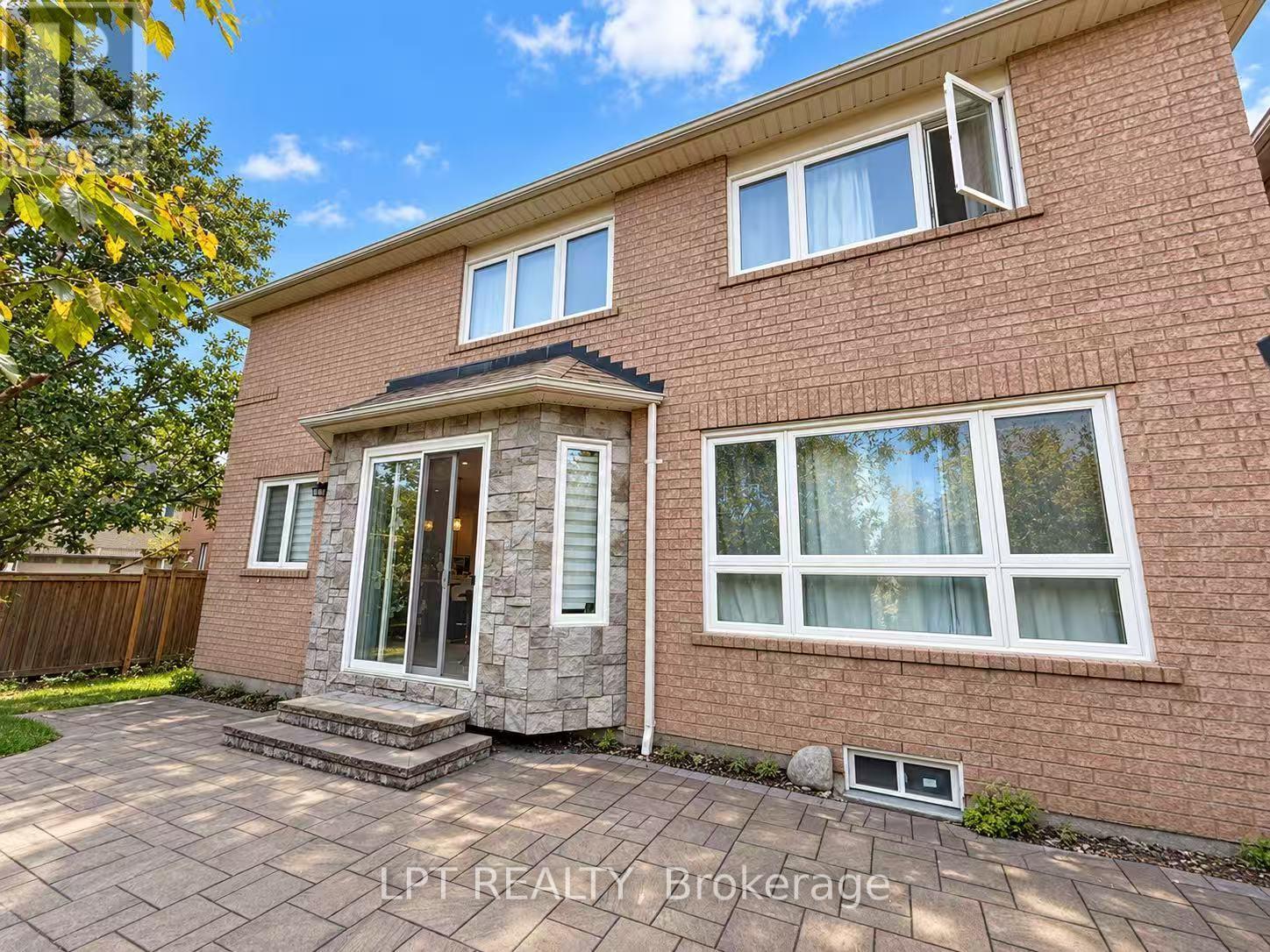 1 Saxony Drive, Markham, Ontario  L6C 2B2 - Photo 39 - N13800570