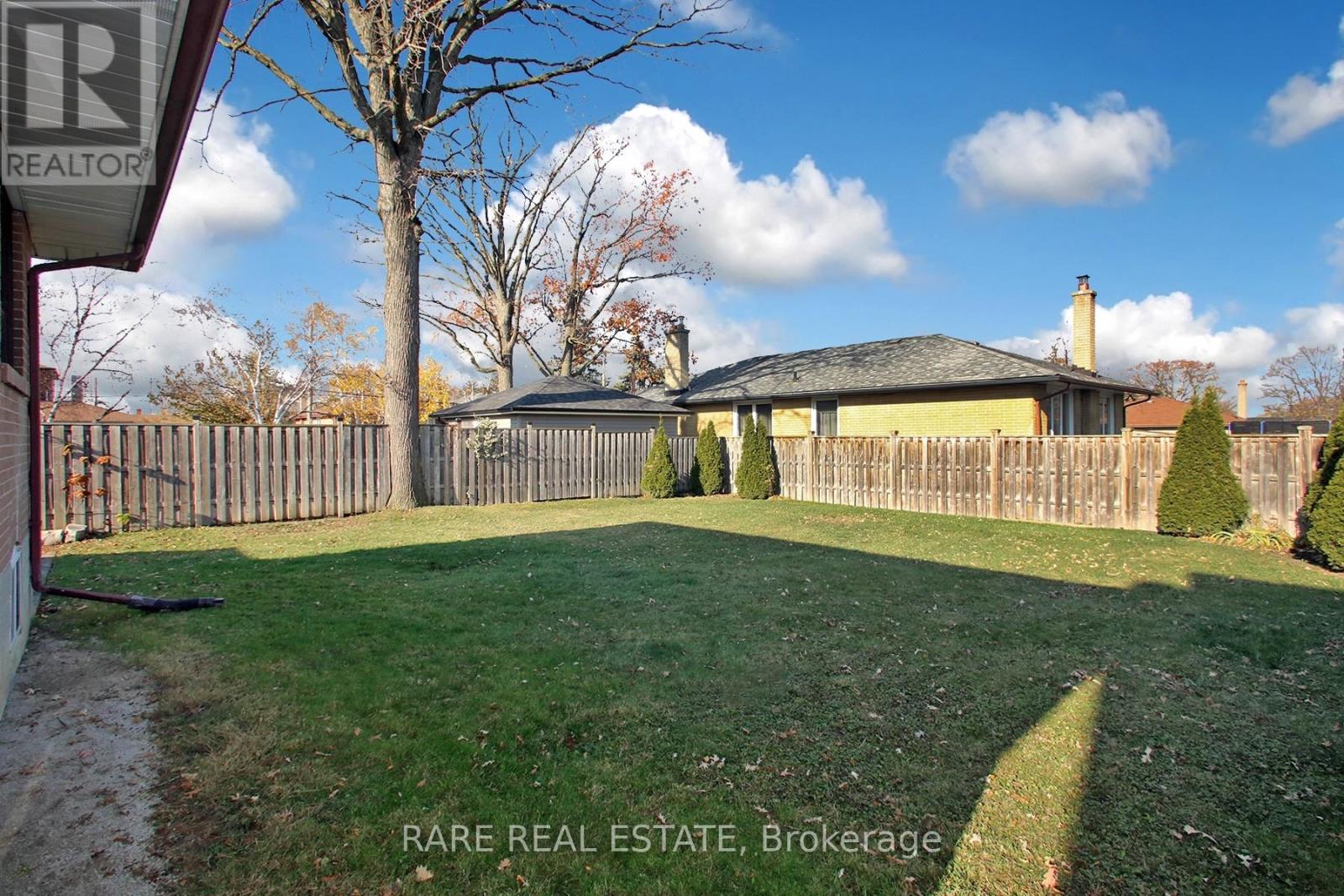 Bsmt - 238 Gary Drive, Toronto, Ontario  M9N 2M8 - Photo 22 - W13800566