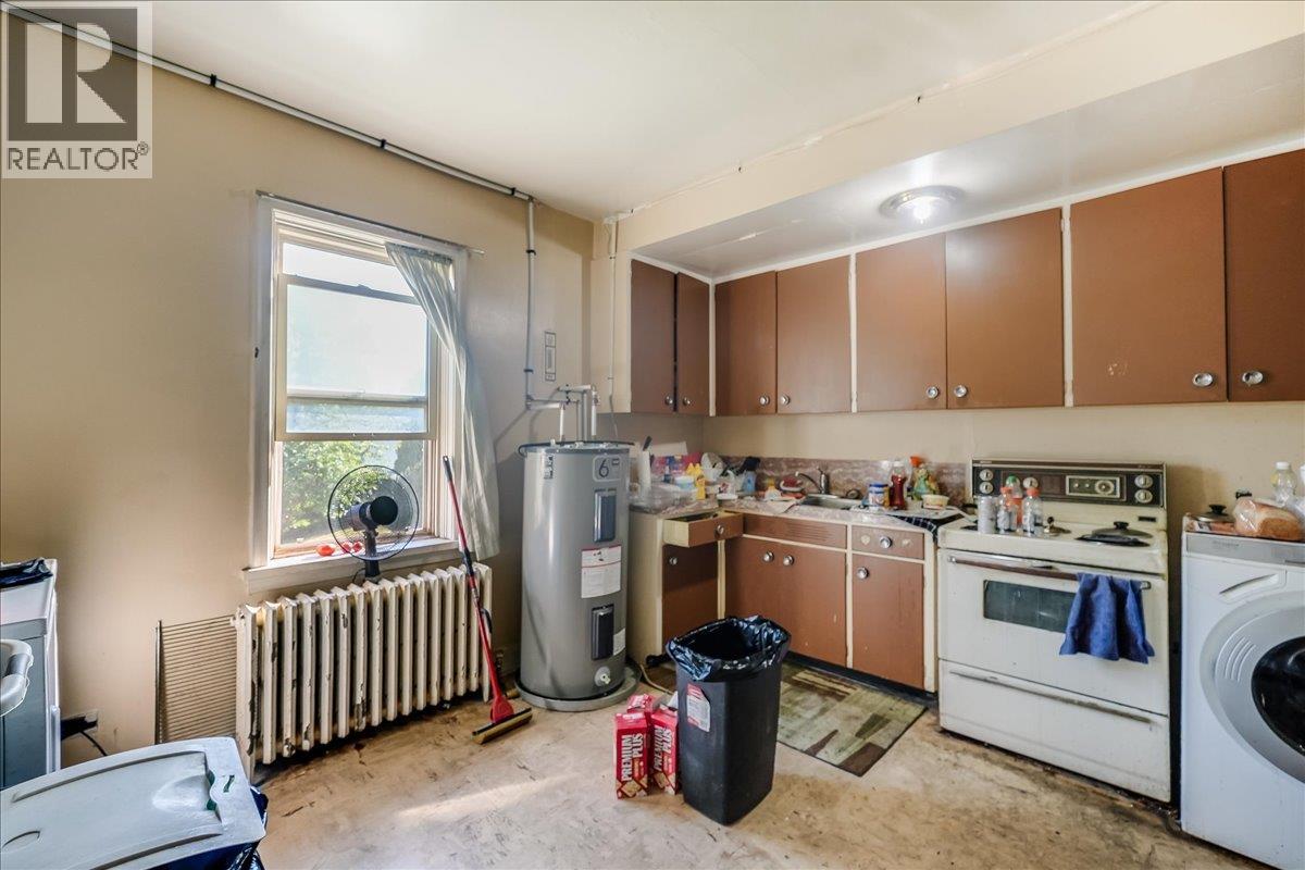 156 Haig Street, Warfield, British Columbia  V1R 2L9 - Photo 19 - 10363909