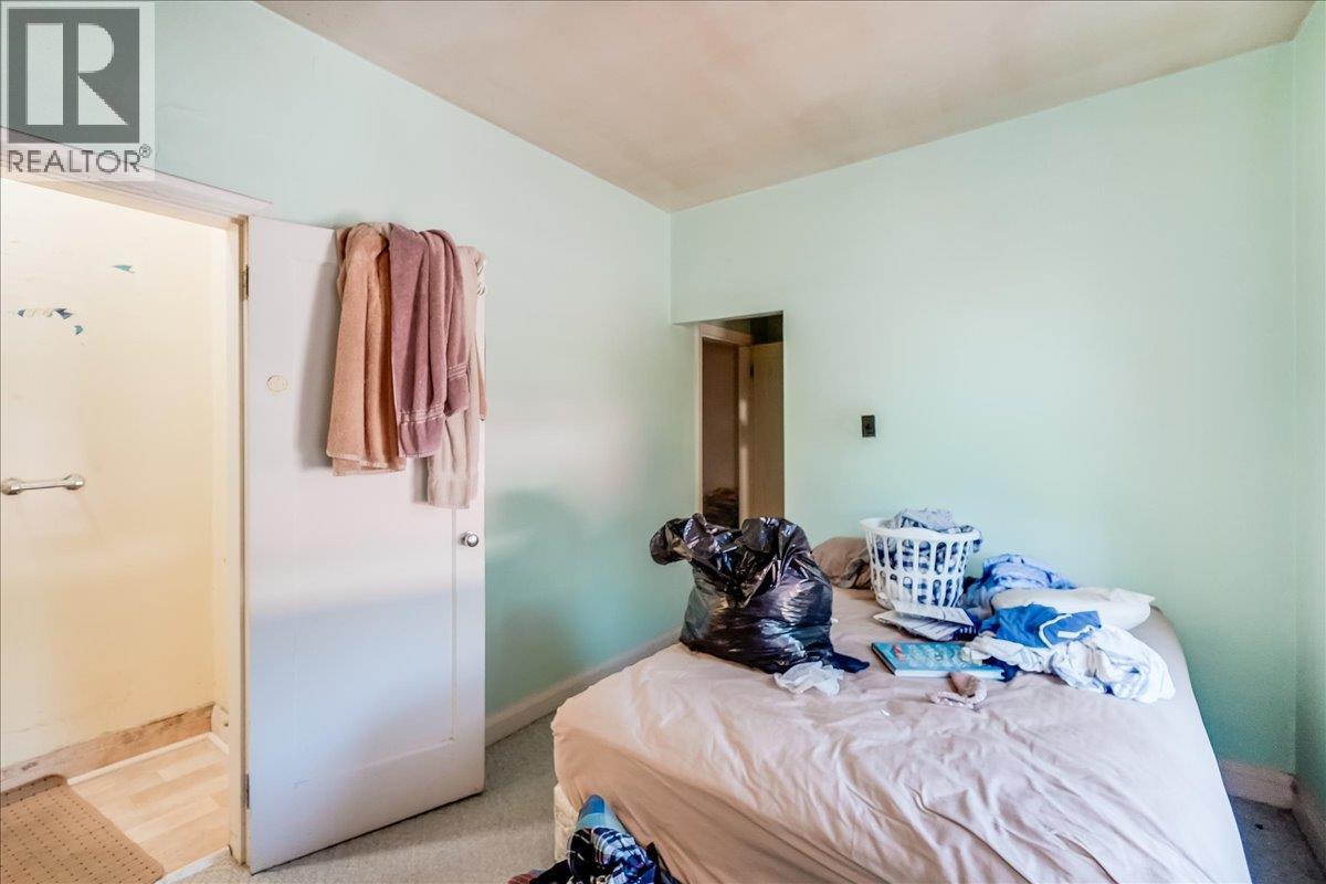156 Haig Street, Warfield, British Columbia  V1R 2L9 - Photo 27 - 10363909