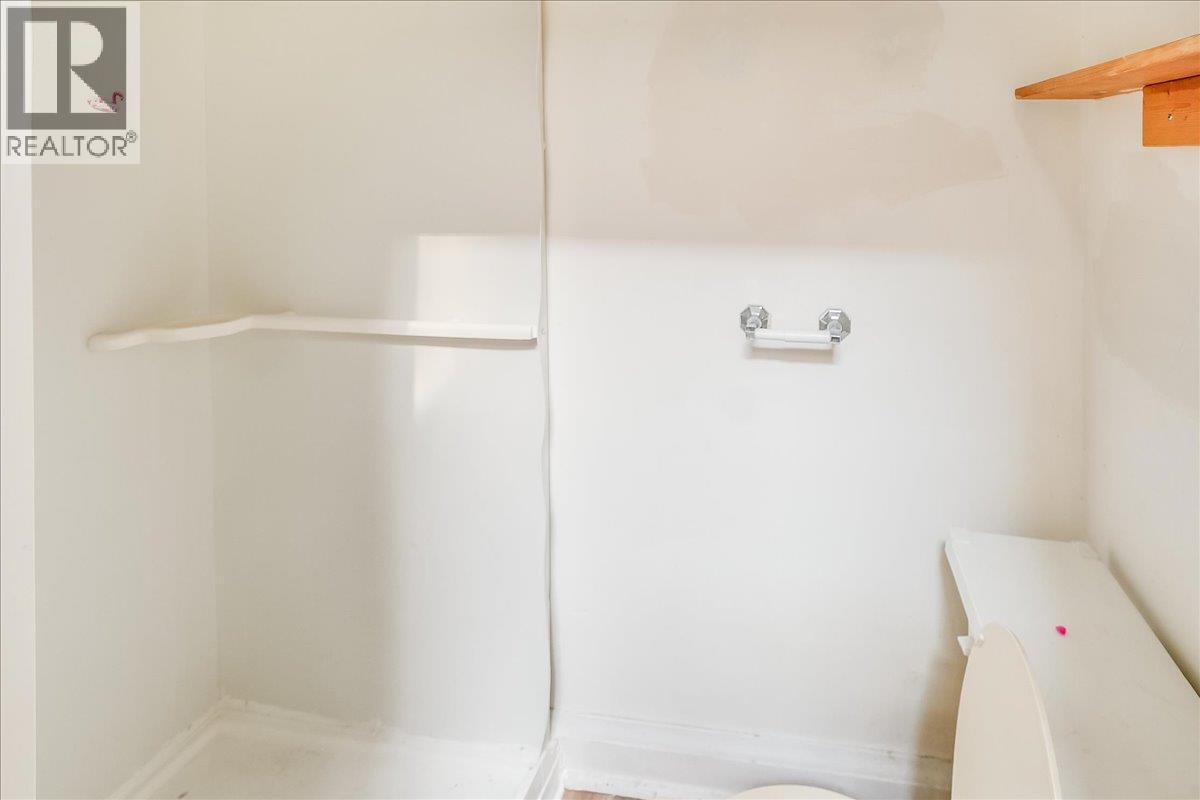 156 Haig Street, Warfield, British Columbia  V1R 2L9 - Photo 32 - 10363909