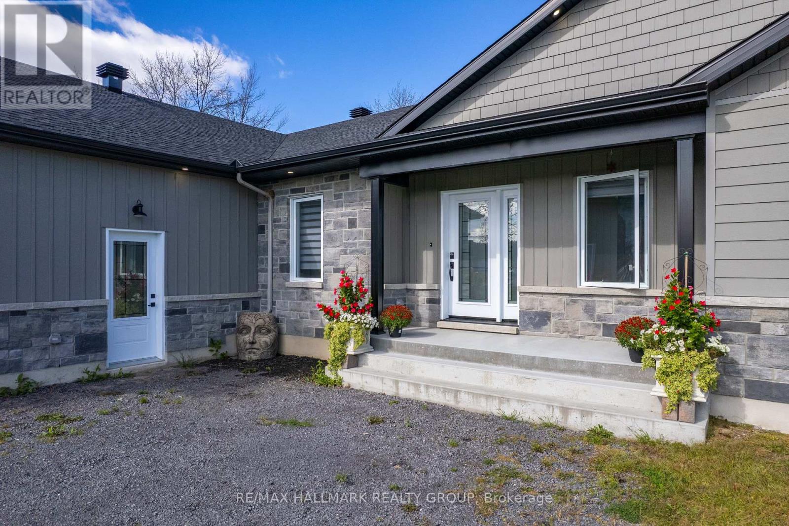 3515 Front Road E, Champlain, Ontario  K6A 2R2 - Photo 4 - X13800636