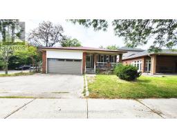 2 ARKONA DRIVE, Toronto, Ontario