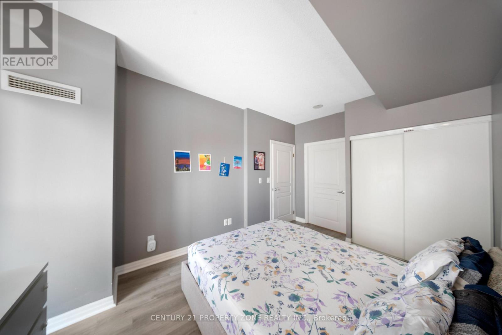 2210 - 225 Webb Drive, Mississauga, Ontario  L5B 4P2 - Photo 19 - W13800664