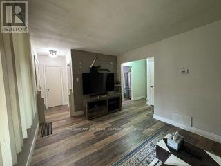 88 Mccaul Street, Brampton, Ontario  L6V 1J3 - Photo 5 - W13800670