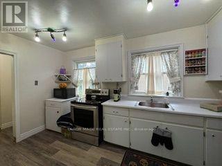 88 Mccaul Street, Brampton, Ontario  L6V 1J3 - Photo 6 - W13800670