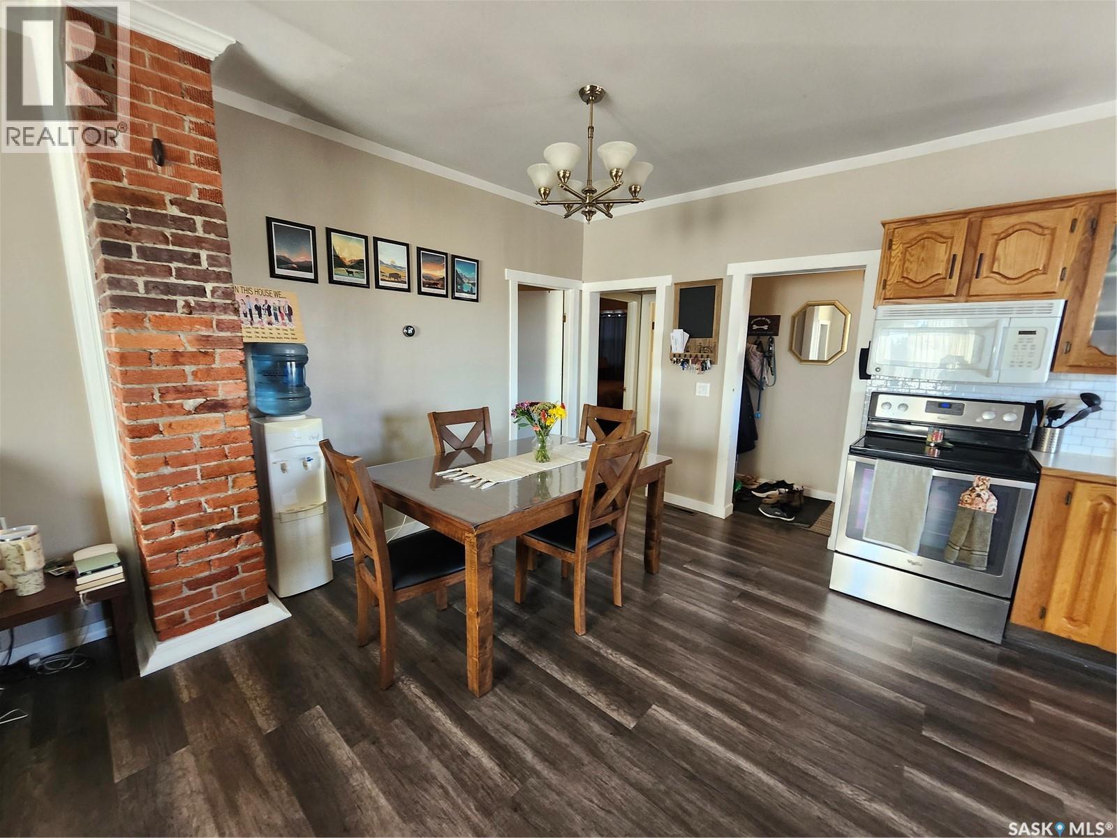 201 1st Street S, Cabri, Saskatchewan  S0N 0J0 - Photo 10 - SK048787