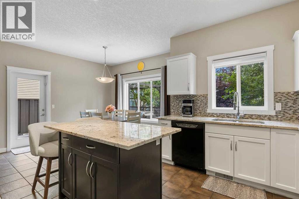 125 Cougarstone Manor SW, Calgary, Alberta  T3H 5N4 - Photo 16 - A2341626