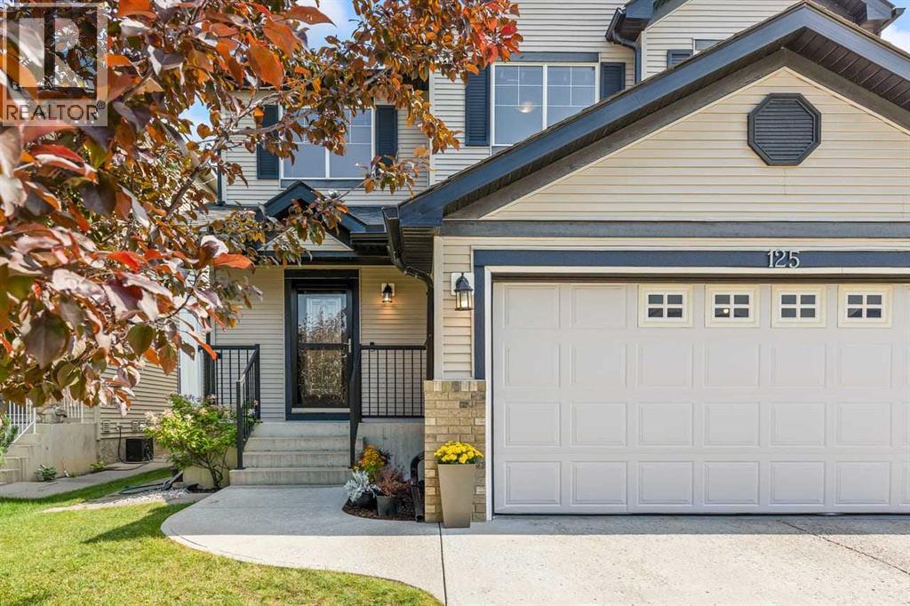 125 Cougarstone Manor SW, Calgary, Alberta  T3H 5N4 - Photo 2 - A2341626