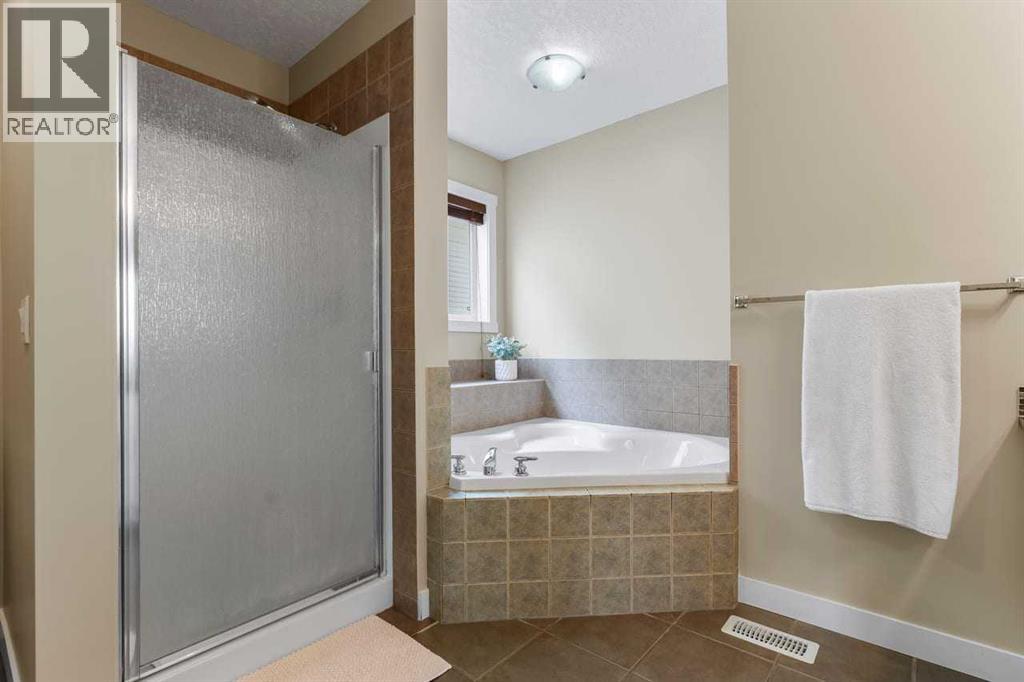 125 Cougarstone Manor SW, Calgary, Alberta  T3H 5N4 - Photo 30 - A2341626