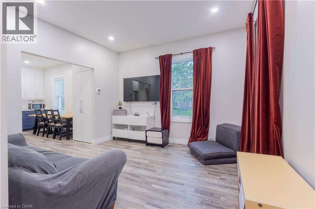 157 Dawson Street, Waterloo, Ontario  N2L 1R9 - Photo 7 - 40862405