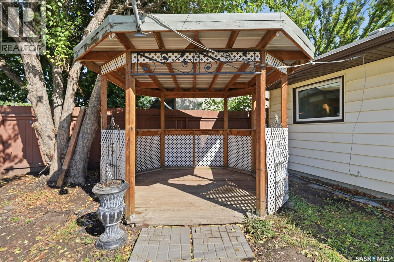 405 W Avenue N, Saskatoon, Saskatchewan  S7L 3G9 - Photo 21 - SK048752