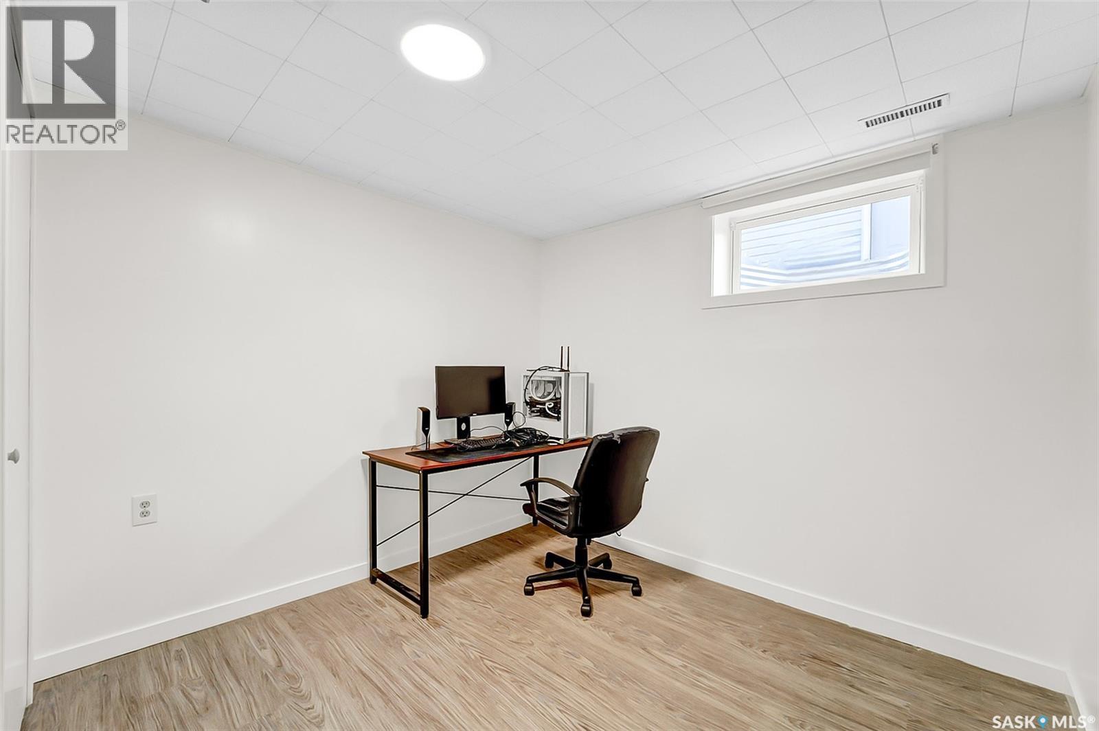 2320 Preston Avenue S, Saskatoon, Saskatchewan  S7J 2E9 - Photo 41 - SK048551