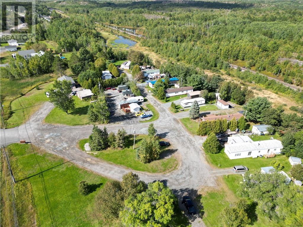 1035 Hwy 17 E, Wahnapitae, Ontario  P0M 3C0 - Photo 2 - 2130465