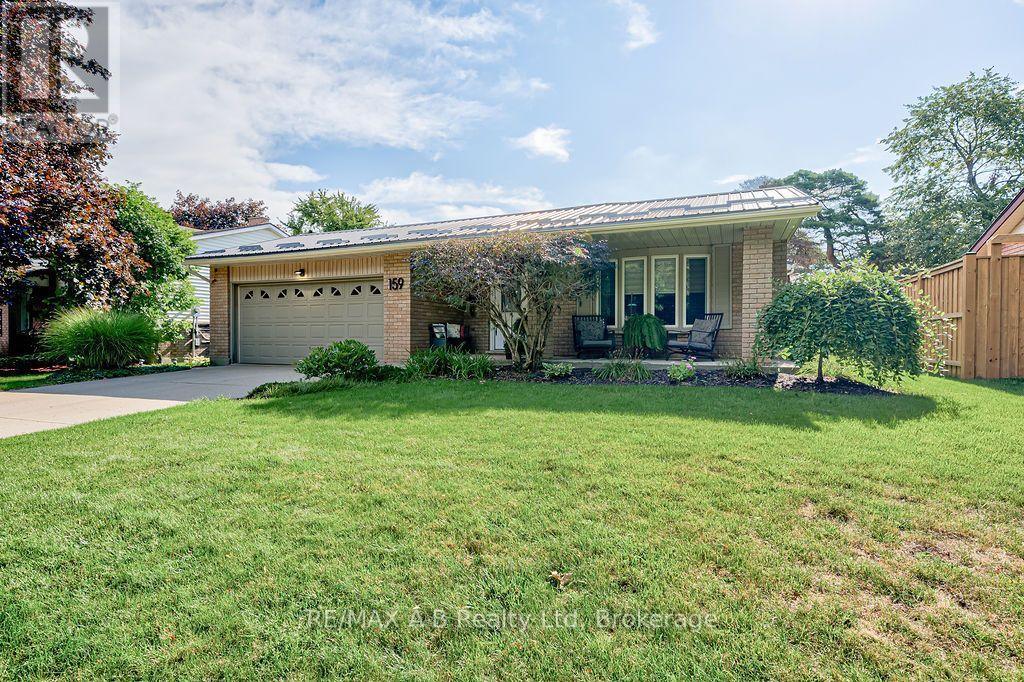 159 Lightbourne Avenue, Stratford, Ontario  N4Z 1C8 - Photo 3 - X13800744