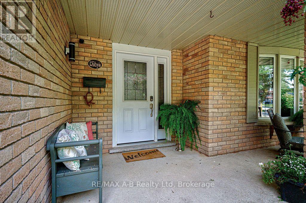 159 Lightbourne Avenue, Stratford, Ontario  N4Z 1C8 - Photo 5 - X13800744