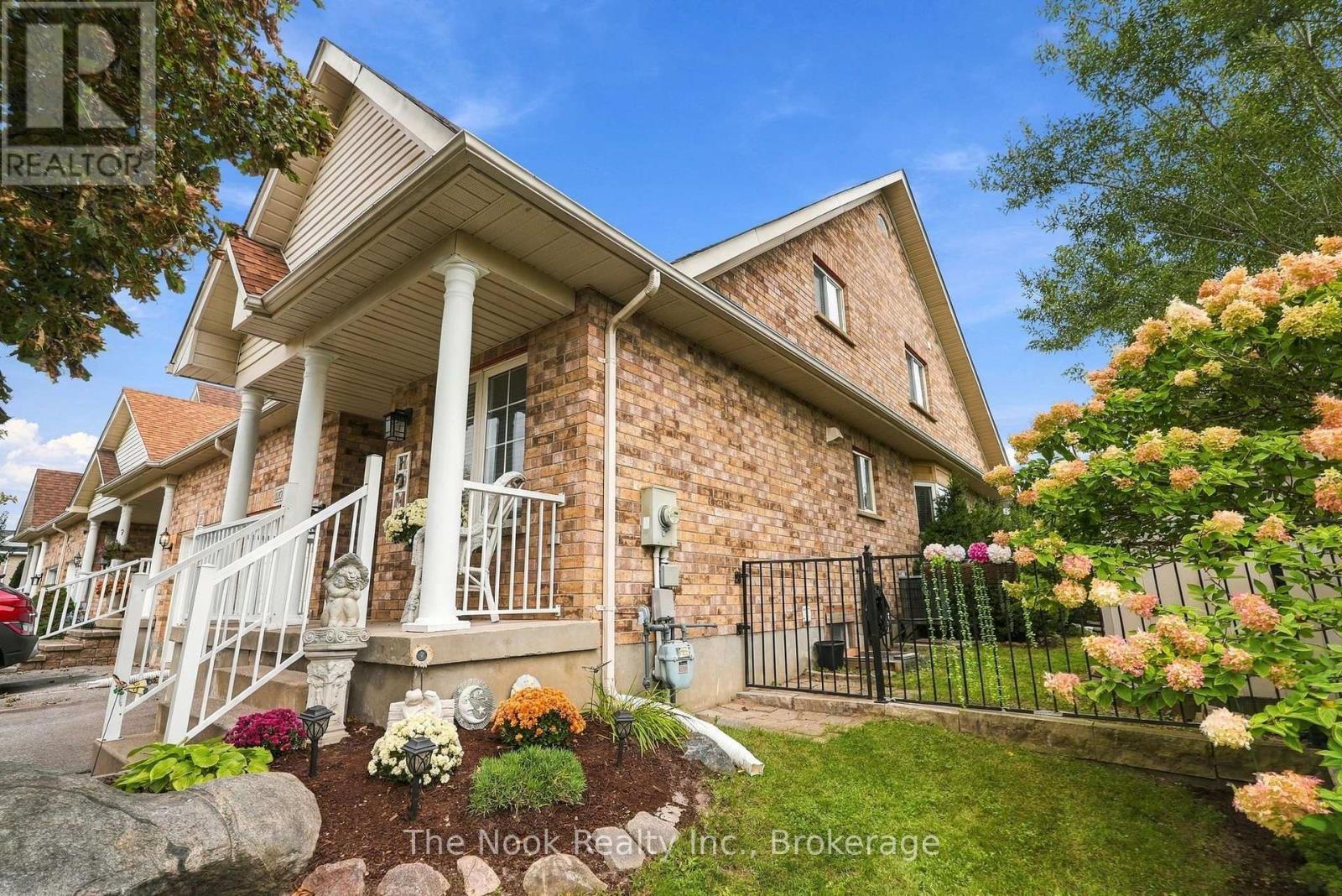 1120 Ormond Drive, Oshawa, Ontario L1K 2Z7 - Photo 2 - E13800696