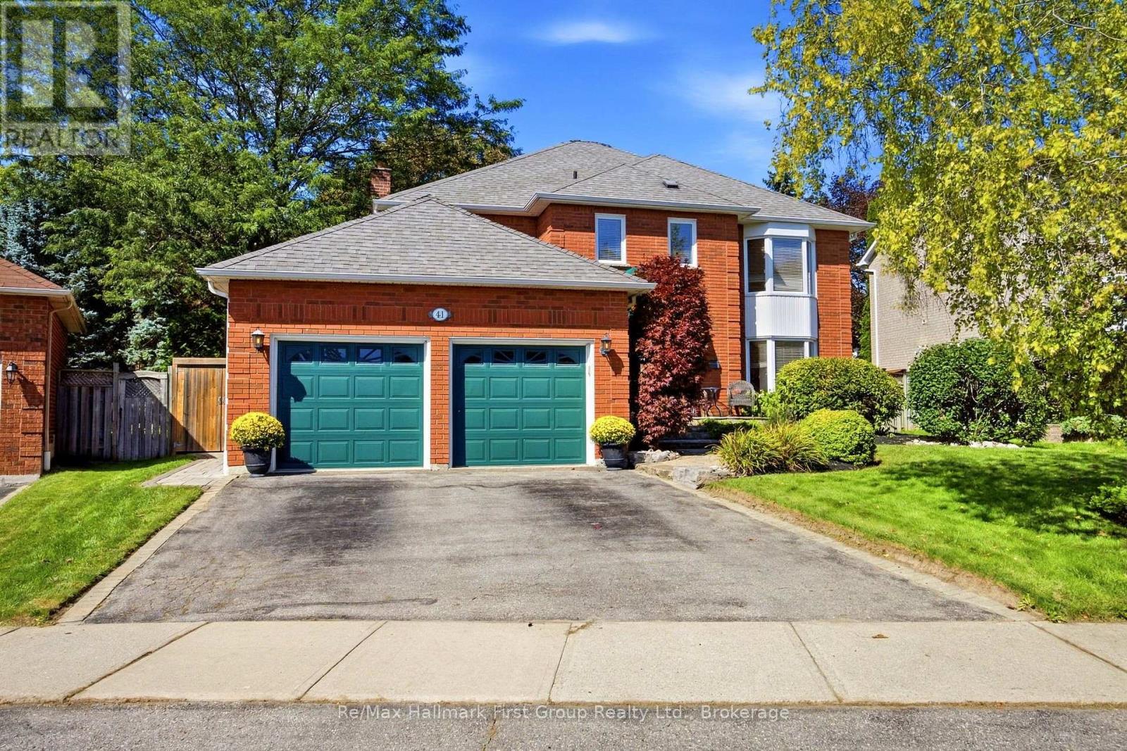 41 Bancroft Crescent, Whitby, Ontario  L1R 2J4 - Photo 2 - E13800760