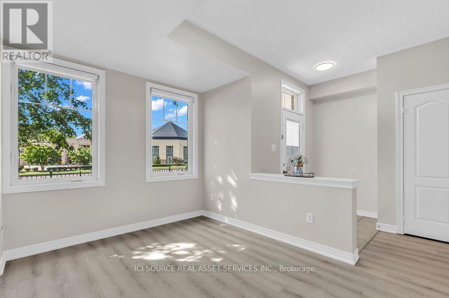 4 - 3215 Thomas Street, Mississauga, Ontario  L5M 0M2 - Photo 5 - W13789454