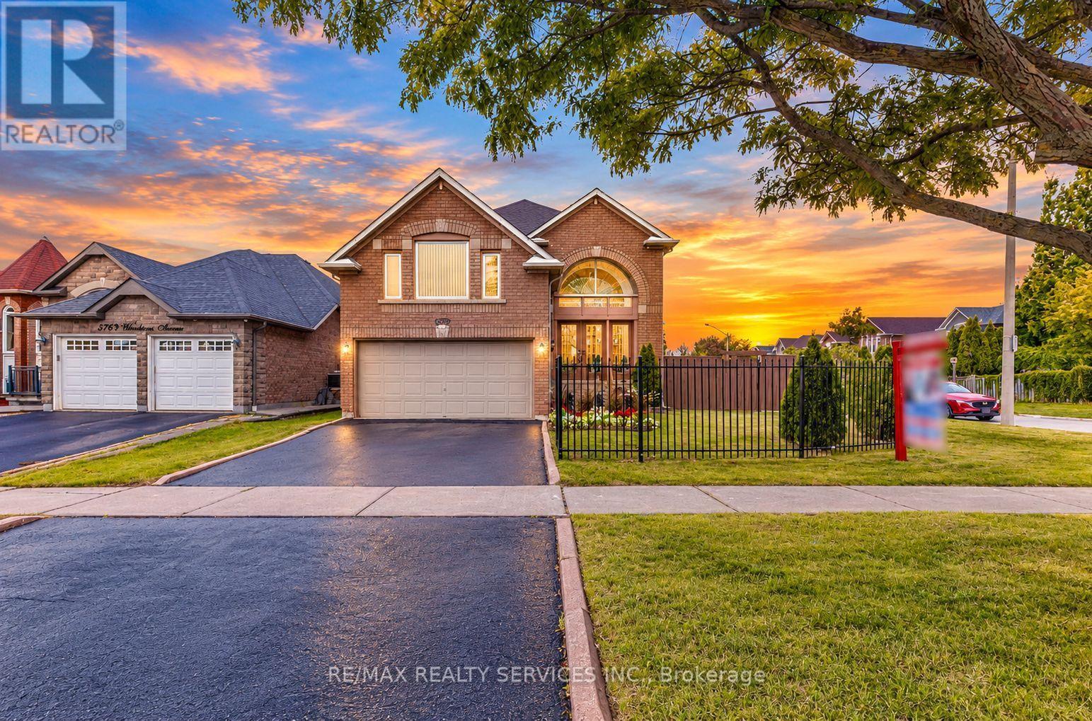 5772 WHITEHORN AVENUE, Mississauga, Ontario