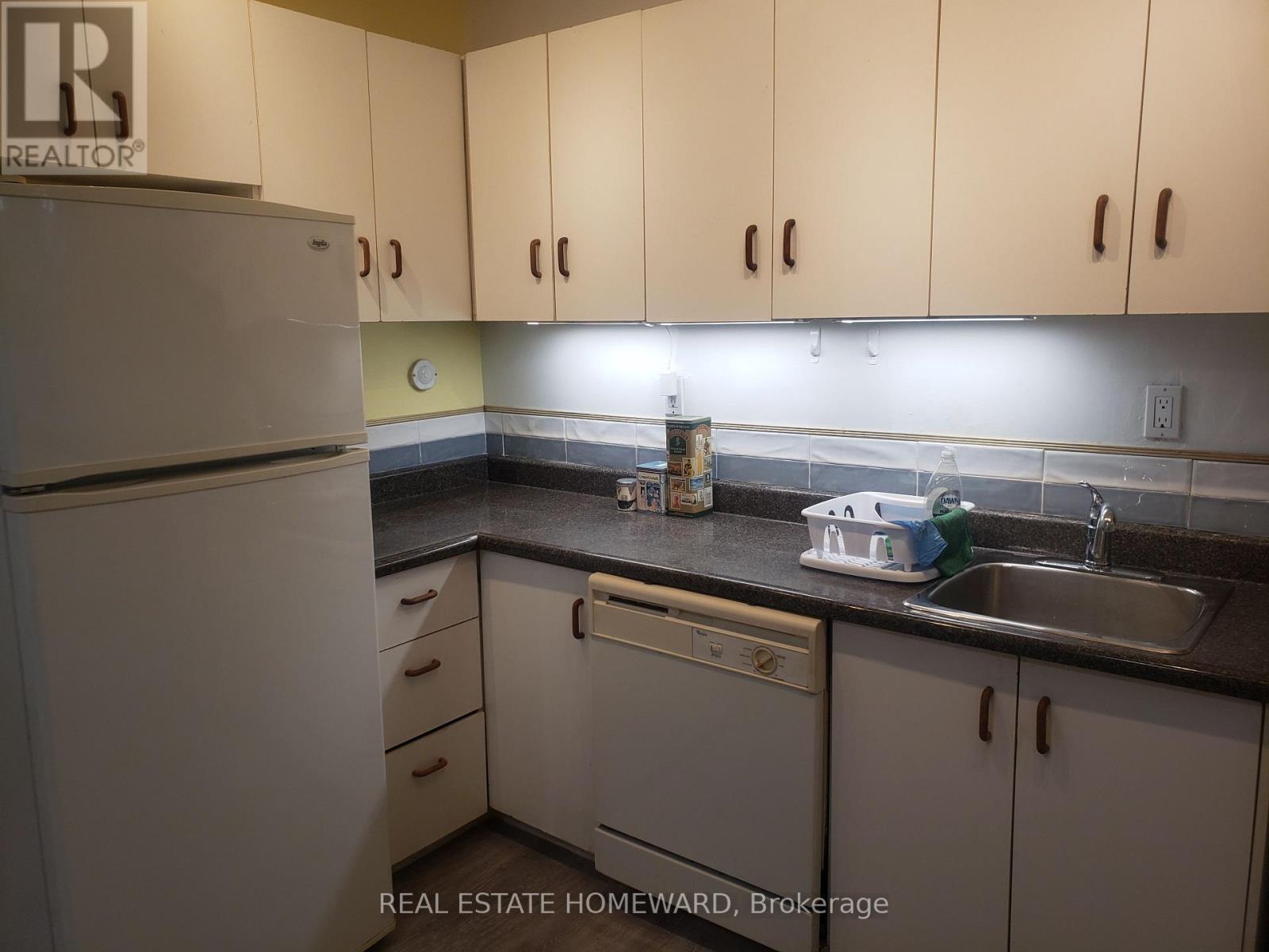 A (1st Flr) - 687 Dupont Street, Toronto, Ontario  M6G 1Z5 - Photo 13 - W13653488