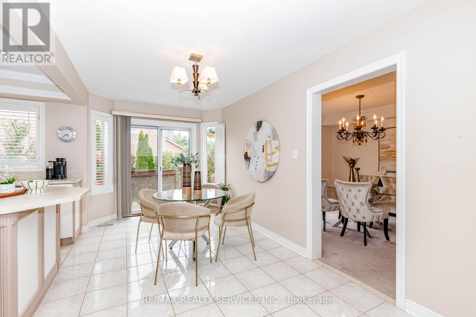 5772 Whitehorn Avenue, Mississauga, Ontario  L5V 1W1 - Photo 24 - W13793966