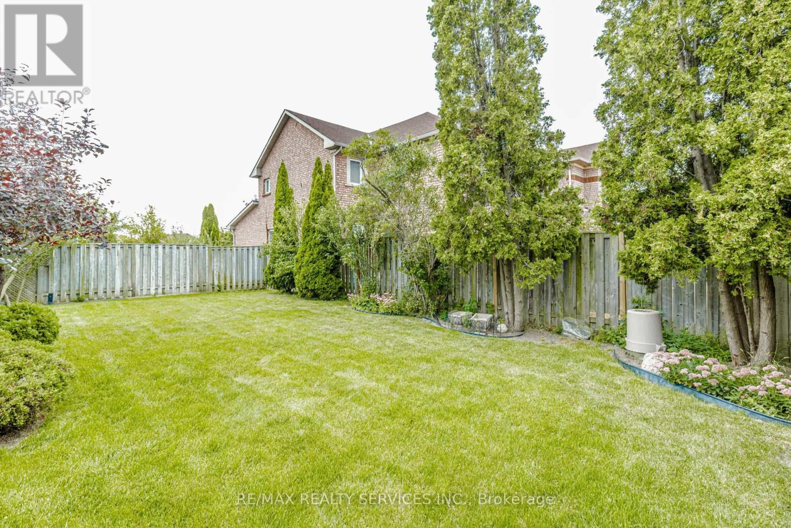 5772 Whitehorn Avenue, Mississauga, Ontario  L5V 1W1 - Photo 37 - W13793966