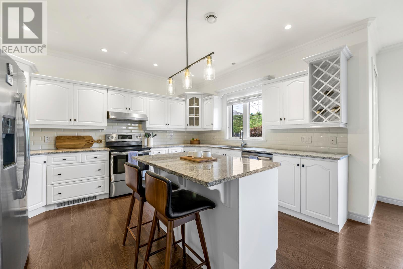 37 Cheyne Drive, St. John's — photo 8