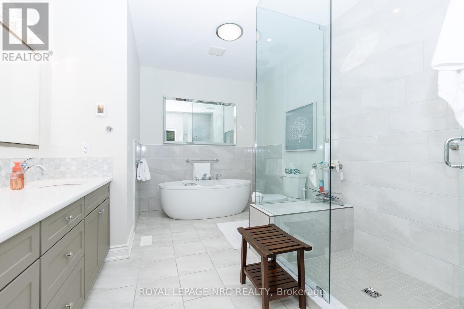 23 Francescso Crescent, St. Catharines, Ontario  L2S 4C7 - Photo 18 - X13800748
