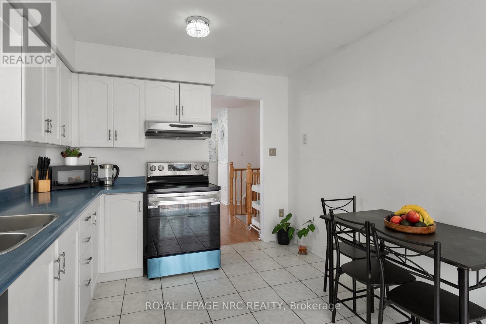 147 St Lawrence Drive, Welland, Ontario  L3C 7H6 - Photo 13 - X13800756
