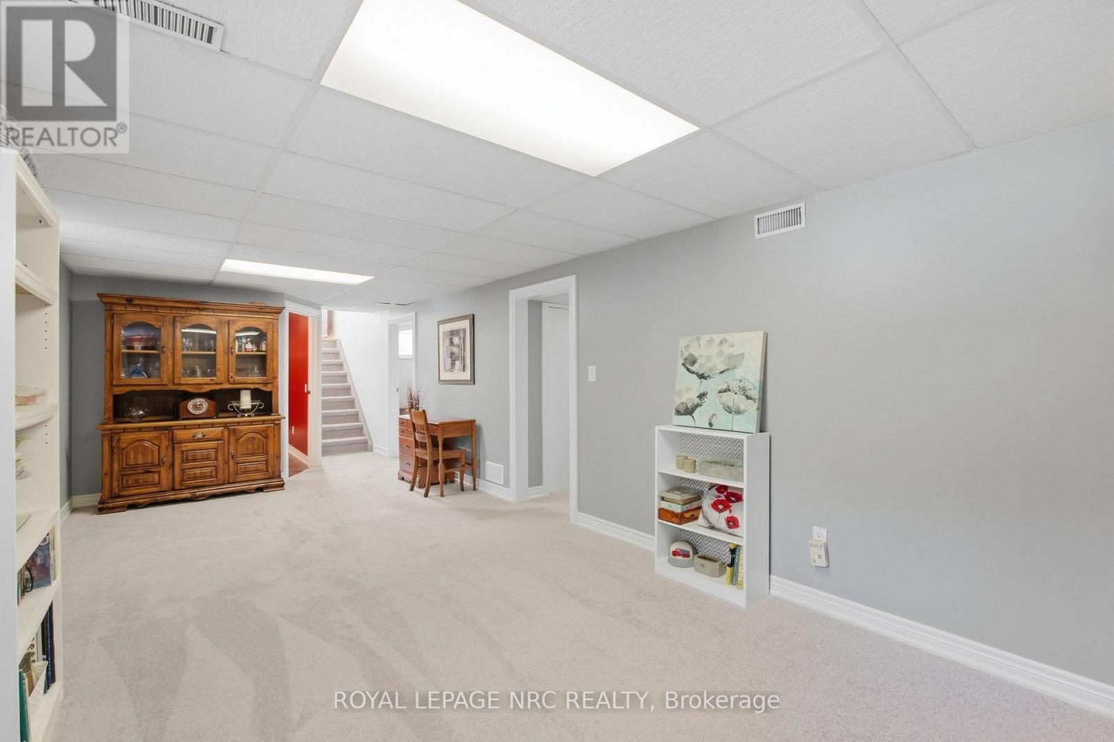 37 Viking Drive, Grimsby, Ontario  L3M 3V2 - Photo 19 - X13800778