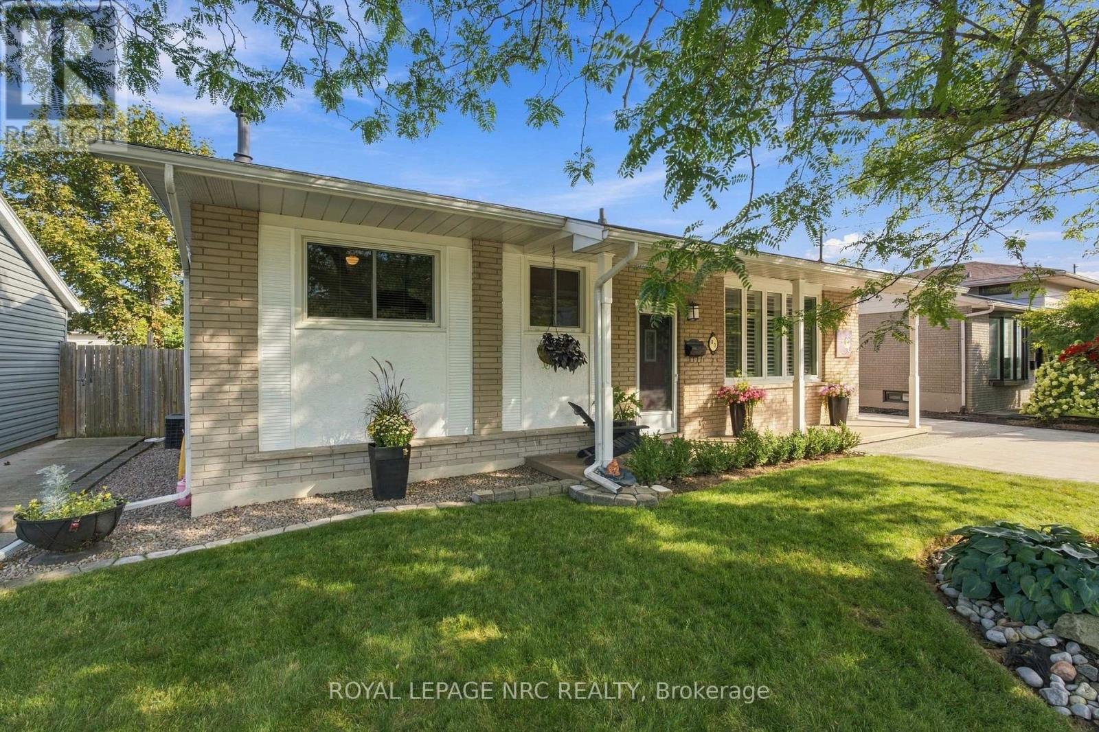 37 Viking Drive, Grimsby, Ontario  L3M 3V2 - Photo 4 - X13800778