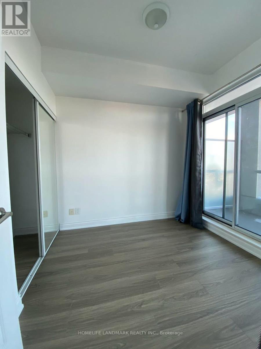 1904 - 30 Herons Hill Way, Toronto (Henry Farm), Ontario  M2J 0A7 - Photo 2 - C13800678