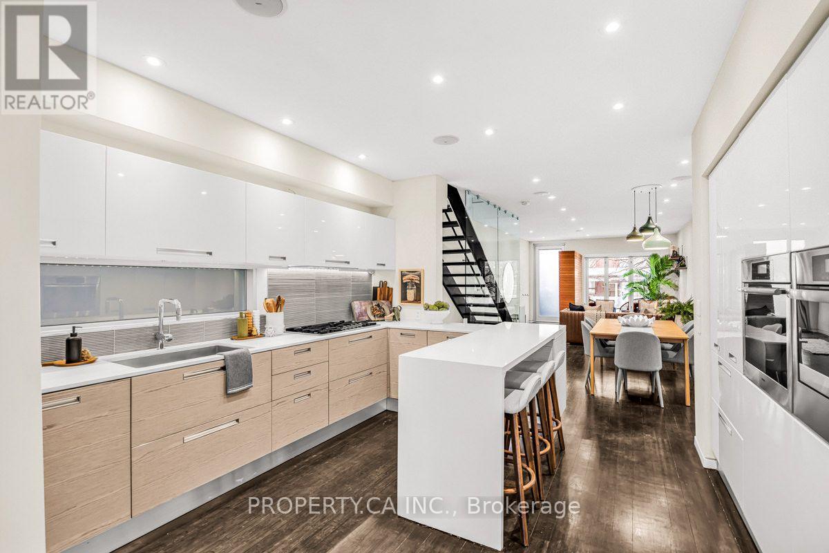270 Euclid Avenue, Toronto, Ontario  M6J 2K2 - Photo 9 - C13800724