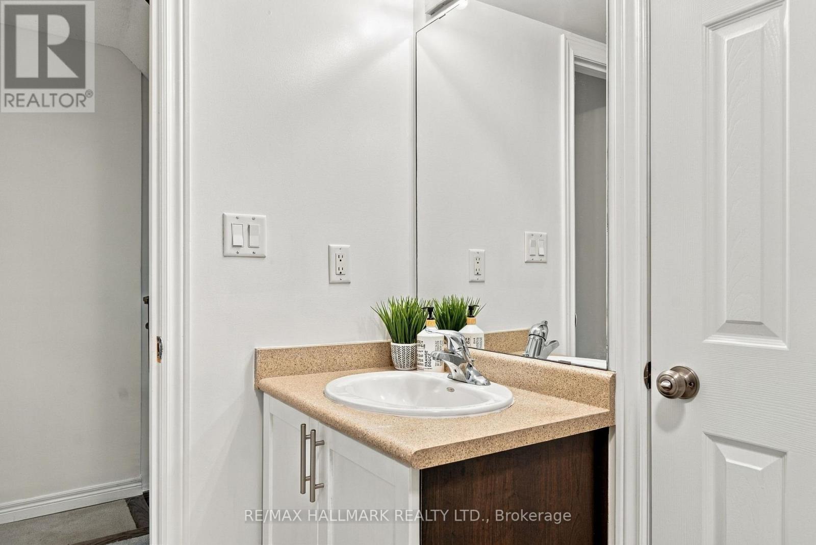 549 Shuter Street, Toronto, Ontario  M5A 1X9 - Photo 23 - C13800734