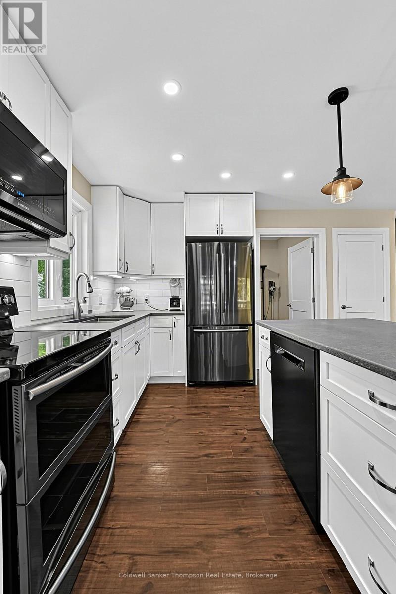 15 Goodwin Drive, Huntsville, Ontario  P1H 2R3 - Photo 10 - X13800768