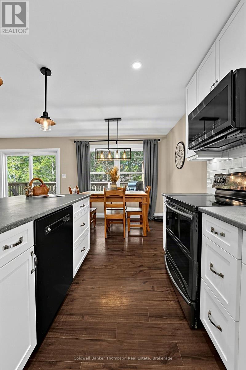 15 Goodwin Drive, Huntsville, Ontario  P1H 2R3 - Photo 9 - X13800768