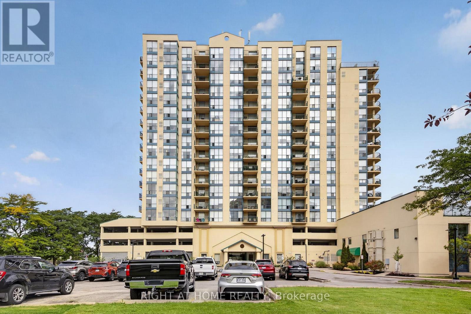 1402 - 65 ELLEN STREET, barrie (city centre), Ontario
